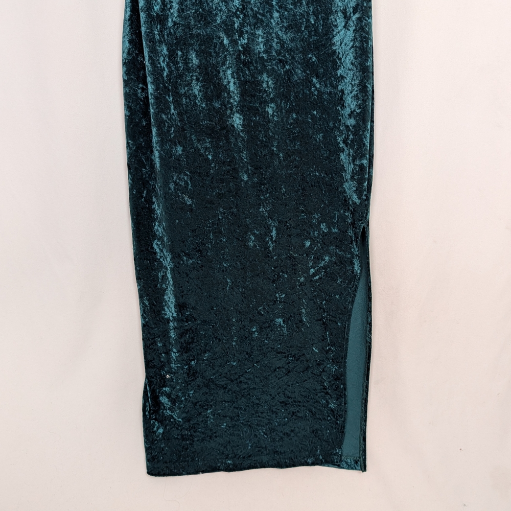 All that Jazz Teal Velvet Maxi Dress with Crochet Collar - Picture 5 of 9